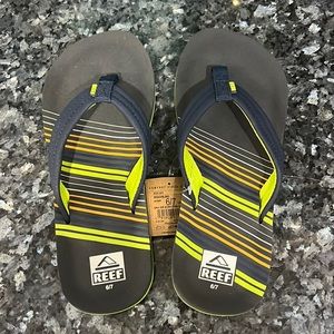 BNWT Reef Slippers